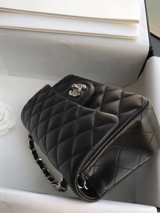 First Bag Ru CHANEL BAG FLAP 0817